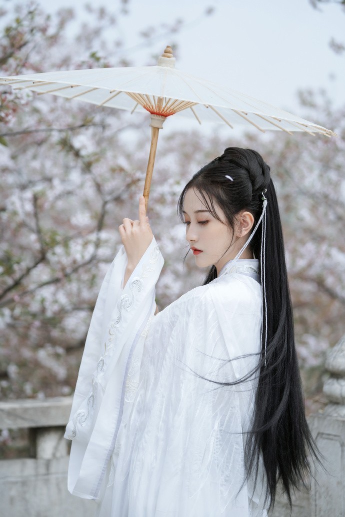 黑色幽默 · 周末上午